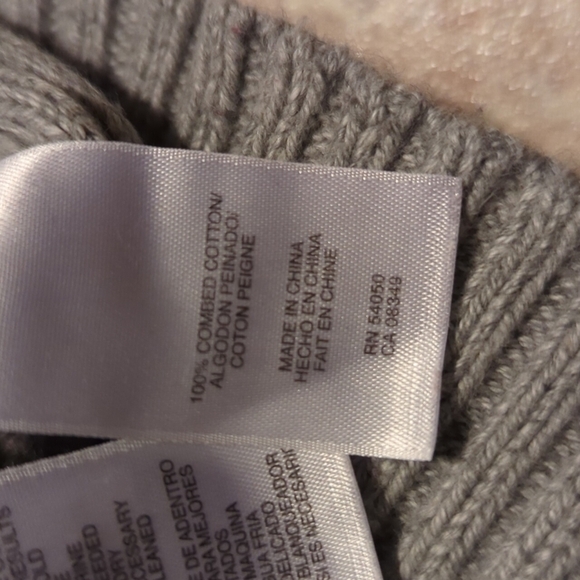 JONES New York Small Gray v-neck sweater ribbed sleeves waist faux pockets - Picture 11 of 12